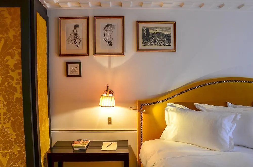 Hotel Des Archives Paris France